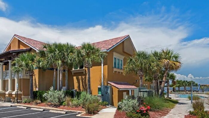 Gulf Breeze Recovery treatment setting