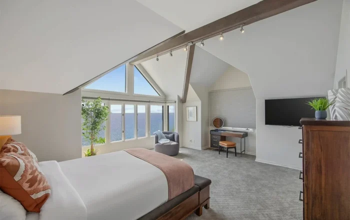 Seasons Malibu treatment setting